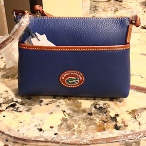 Dooney & Bourke crossbody purse